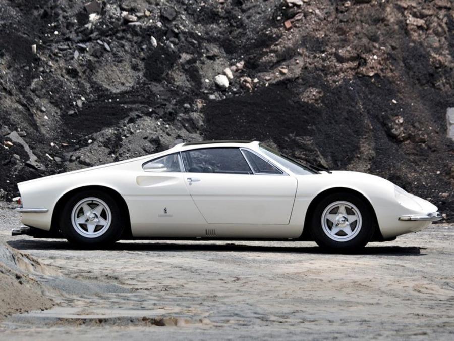  Ferrari 365 P Berlinetta Speciale 1966 года  (фото 20 из 22)